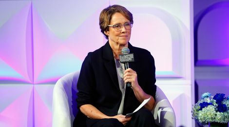 Mary Carillo